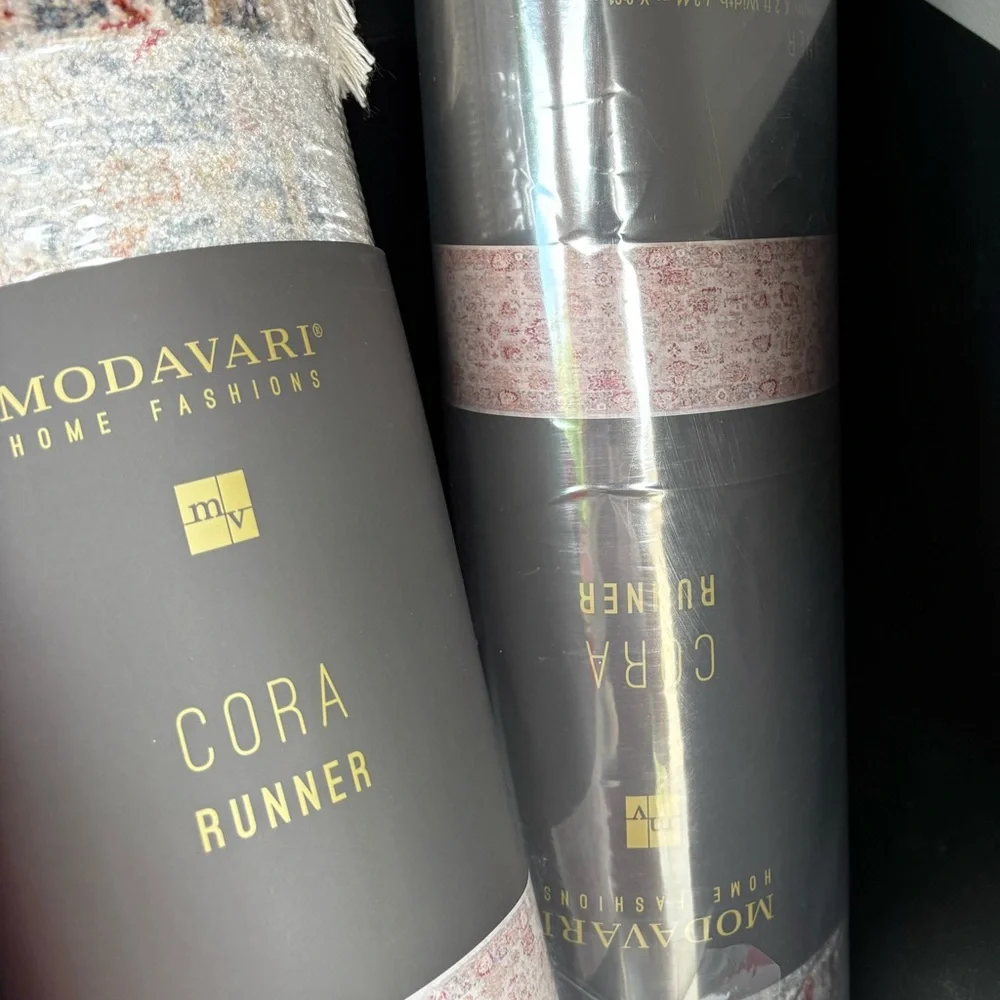 MODAVARI NWT Cora runner rug -8x2 -ivory ocean - Picture 2 of 4